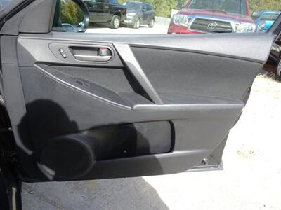 2012 Mazda Mazda3 i Sport   - Photo 25 - Cincinnati, OH 45255