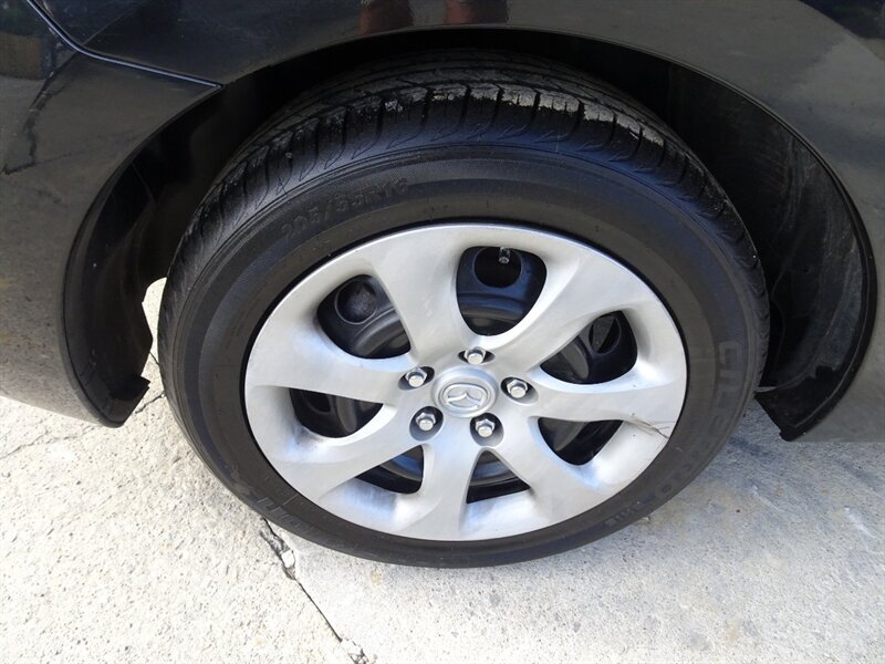 2012 Mazda Mazda3 i Sport   - Photo 28 - Cincinnati, OH 45255