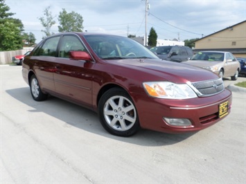 2000 Toyota Avalon XLS   - Photo 10 - Cincinnati, OH 45255