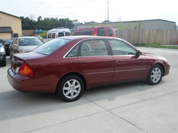 2000 Toyota Avalon XLS   - Photo 6 - Cincinnati, OH 45255