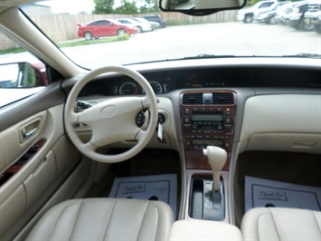 2000 Toyota Avalon XLS   - Photo 7 - Cincinnati, OH 45255