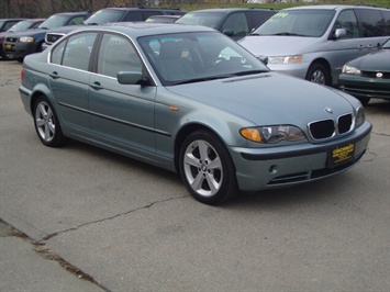 2004 BMW 330xi   - Photo 1 - Cincinnati, OH 45255