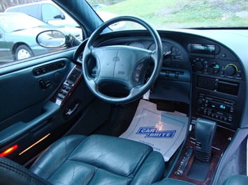 1998 Oldsmobile Aurora   - Photo 7 - Cincinnati, OH 45255