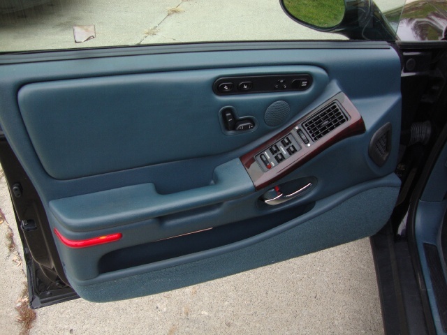 1998 Oldsmobile Aurora - Photo 25 - Cincinnati, OH 45255