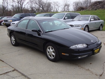 1998 Oldsmobile Aurora   - Photo 1 - Cincinnati, OH 45255