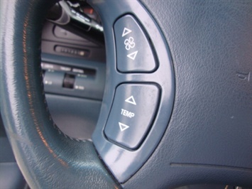 1998 Oldsmobile Aurora   - Photo 17 - Cincinnati, OH 45255
