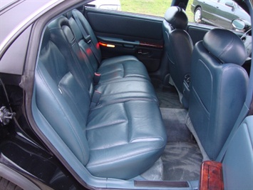 1998 Oldsmobile Aurora   - Photo 9 - Cincinnati, OH 45255