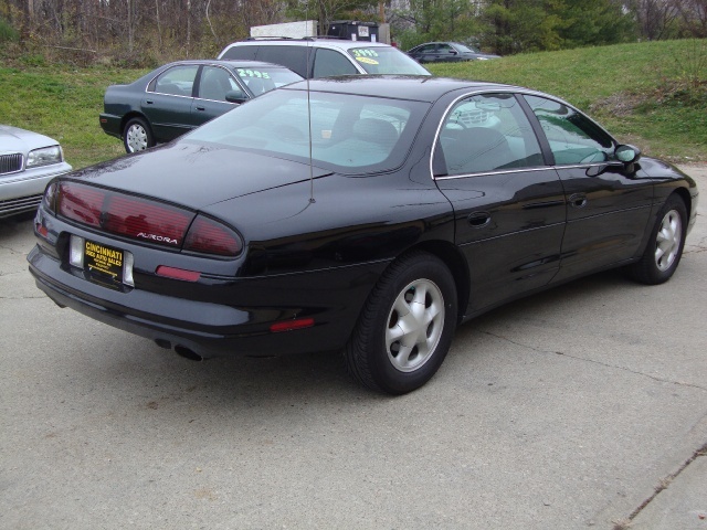 1998 Oldsmobile Aurora - Photo 6 - Cincinnati, OH 45255