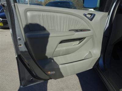 2005 Honda Odyssey EX-L w/DVD  3.5L V6 FWD - Photo 22 - Cincinnati, OH 45255