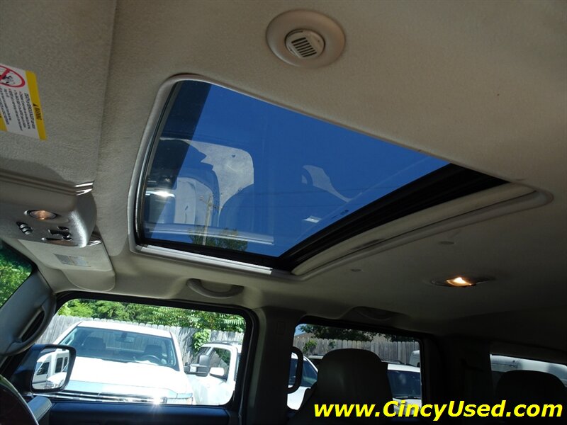2004 Hummer H2 - Photo 32 - Cincinnati, OH 45255