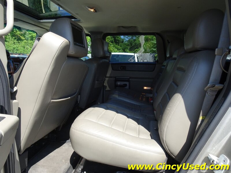 2004 Hummer H2 - Photo 15 - Cincinnati, OH 45255