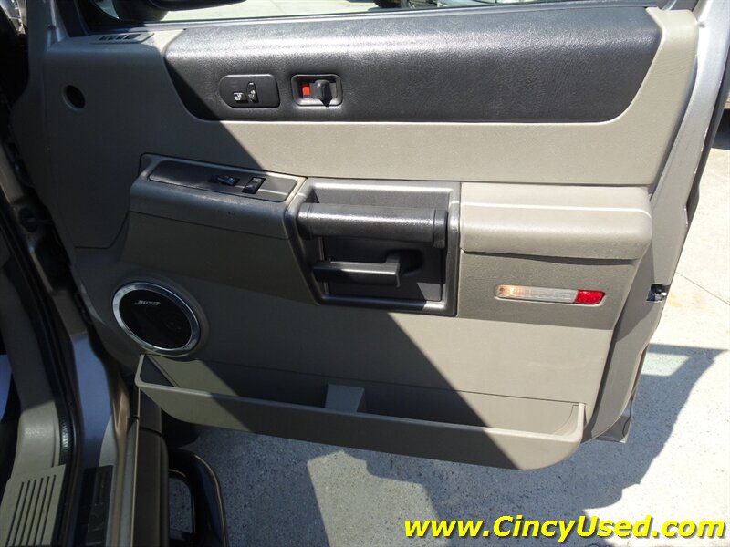 2004 Hummer H2 - Photo 35 - Cincinnati, OH 45255