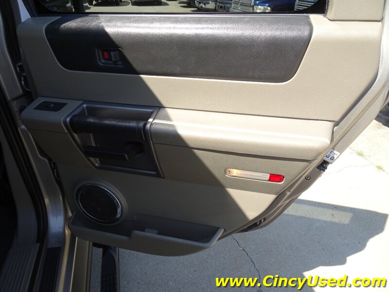2004 Hummer H2 - Photo 29 - Cincinnati, OH 45255