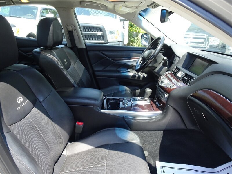 2011 INFINITI M37 x 3.7L V6 AWD - Photo 20 - Cincinnati, OH 45255