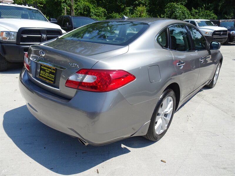 2011 INFINITI M37 x 3.7L V6 AWD - Photo 11 - Cincinnati, OH 45255