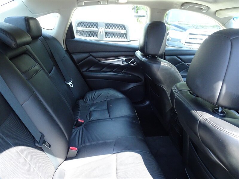 2011 INFINITI M37 x 3.7L V6 AWD - Photo 22 - Cincinnati, OH 45255