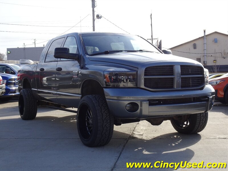 2007 Dodge Ram 2500 Laramie - Photo 3 - Cincinnati, OH 45255