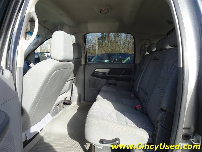 2007 Dodge Ram 2500 Laramie - Photo 12 - Cincinnati, OH 45255