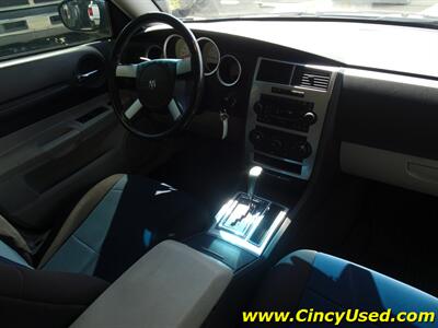 2006 Dodge Magnum RT   - Photo 15 - Cincinnati, OH 45255