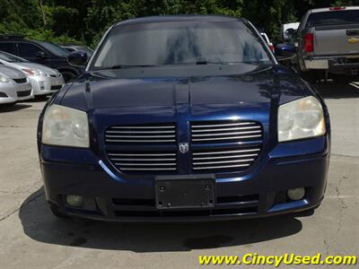 2006 Dodge Magnum RT   - Photo 2 - Cincinnati, OH 45255