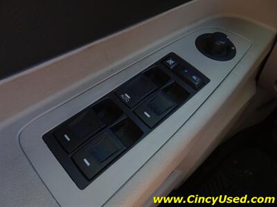 2006 Dodge Magnum RT   - Photo 22 - Cincinnati, OH 45255
