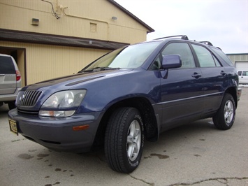 1999 Lexus RX 300   - Photo 11 - Cincinnati, OH 45255