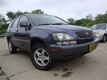 1999 Lexus RX 300   - Photo 10 - Cincinnati, OH 45255