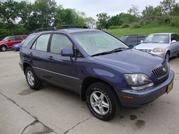 1999 Lexus RX 300   - Photo 1 - Cincinnati, OH 45255