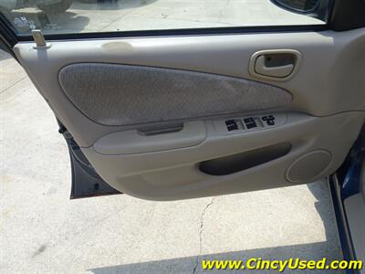 2001 Toyota Corolla CE   - Photo 27 - Cincinnati, OH 45255