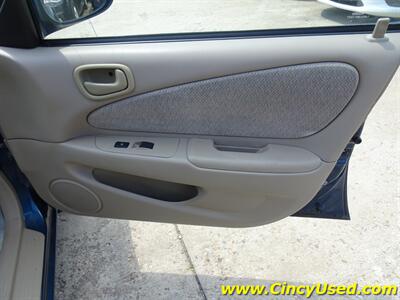 2001 Toyota Corolla CE   - Photo 29 - Cincinnati, OH 45255