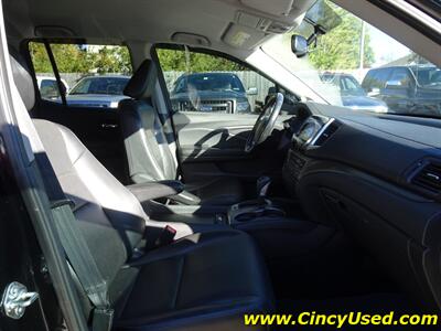 2018 Honda Ridgeline RTL-T   - Photo 16 - Cincinnati, OH 45255