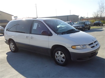 1996 DODGE Carvan   - Photo 1 - Cincinnati, OH 45255