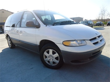 1996 DODGE Carvan   - Photo 10 - Cincinnati, OH 45255