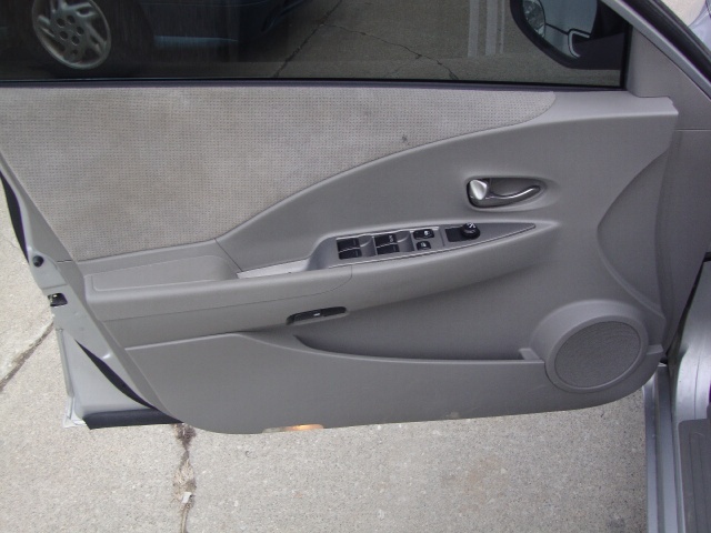 2004 Nissan Altima SL - Photo 25 - Cincinnati, OH 45255