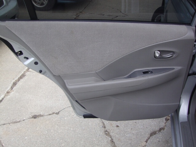 2004 Nissan Altima SL - Photo 24 - Cincinnati, OH 45255