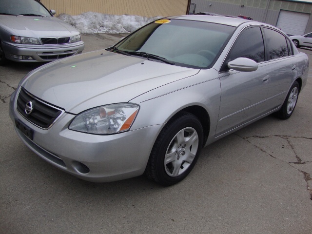 2004 Nissan Altima SL - Photo 3 - Cincinnati, OH 45255