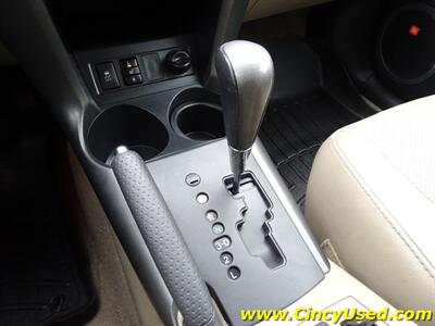 2011 Toyota RAV4 Limited   - Photo 14 - Cincinnati, OH 45255