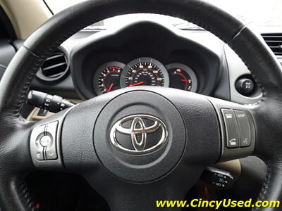 2011 Toyota RAV4 Limited   - Photo 17 - Cincinnati, OH 45255