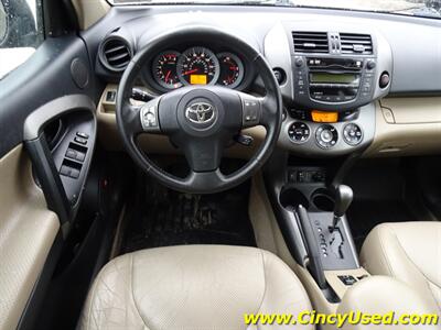 2011 Toyota RAV4 Limited   - Photo 13 - Cincinnati, OH 45255