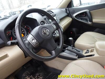 2011 Toyota RAV4 Limited   - Photo 10 - Cincinnati, OH 45255