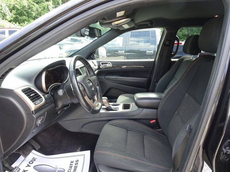 2016 Jeep Grand Cherokee Laredo 75th Annivers  3.6L V6 4X4 - Photo 12 - Cincinnati, OH 45255