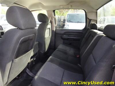 2011 GMC Sierra 1500 SLE   - Photo 12 - Cincinnati, OH 45255