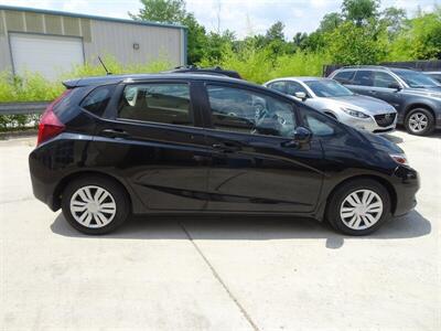 2017 Honda Fit LX  I4 FWD - Photo 22 - Cincinnati, OH 45255