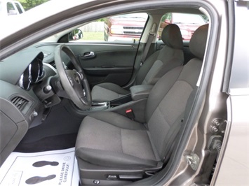 2010 Chevrolet Malibu LT   - Photo 14 - Cincinnati, OH 45255