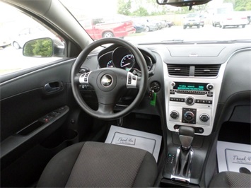 2010 Chevrolet Malibu LT   - Photo 7 - Cincinnati, OH 45255