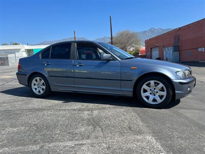 2003 BMW 325i  