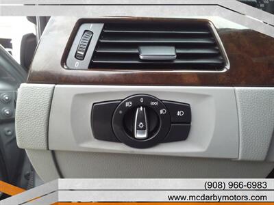 2011 BMW 328i xDrive - Photo 15 - Roselle, NJ 07203