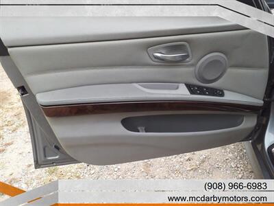 2011 BMW 328i xDrive - Photo 12 - Roselle, NJ 07203