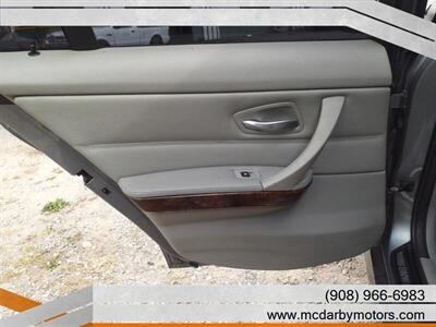 2011 BMW 328i xDrive - Photo 9 - Roselle, NJ 07203