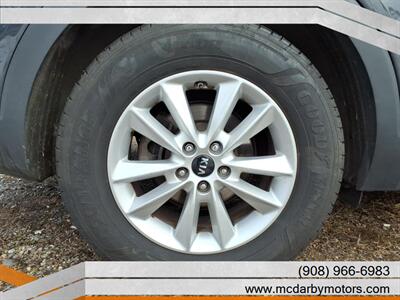 2019 Kia Sorento LX V6   - Photo 6 - Roselle, NJ 07203